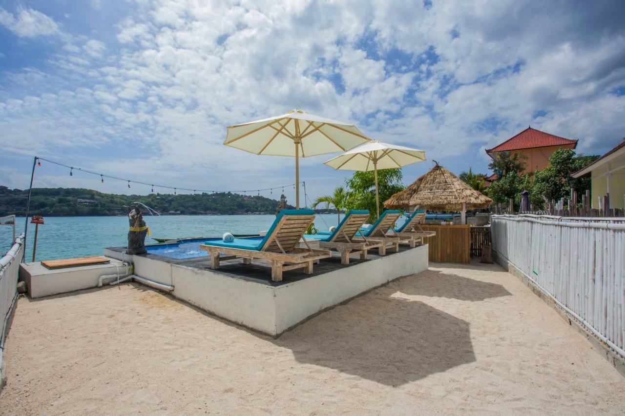 The Waterfront Beach House Lembongan Buitenkant foto